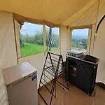 Cozy Tent With Activities Lüks kamp alanı Trois-Ponts