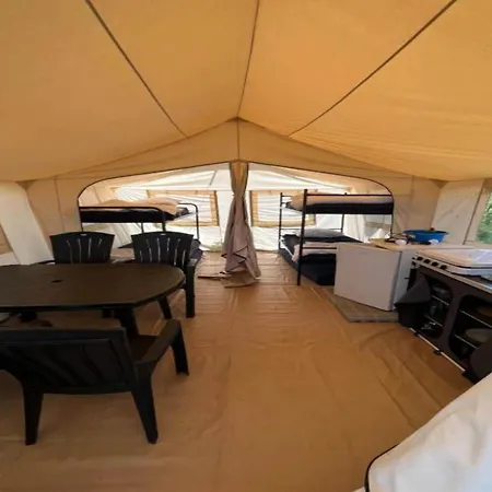 Cozy Tent With Activities Роскошный шатер *